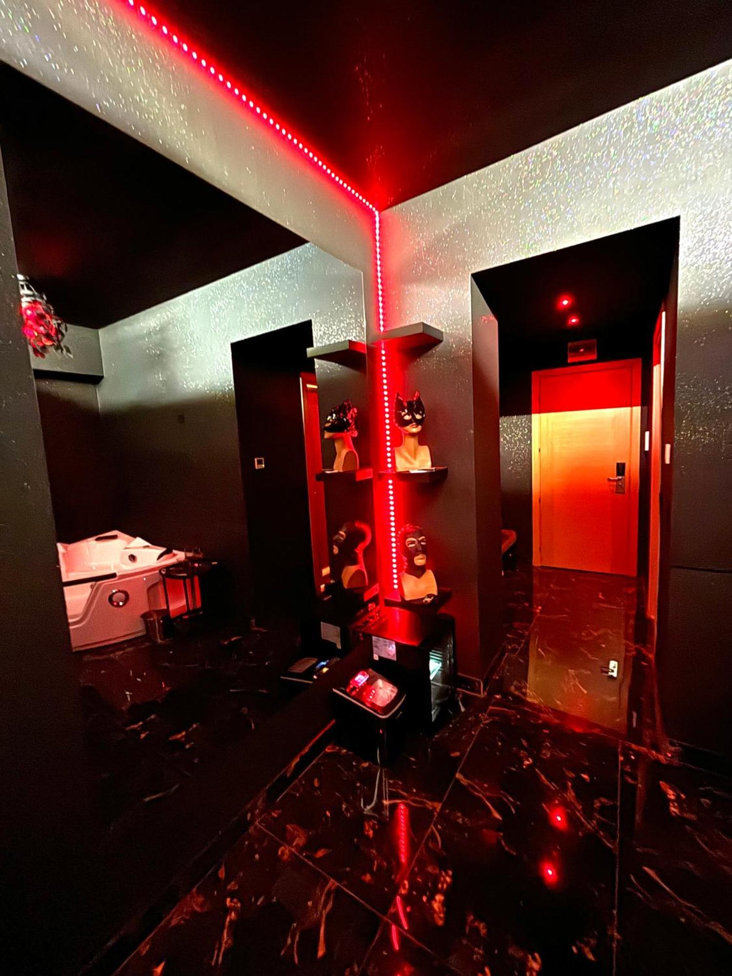 Romeo Nights - Love Rooms - Adults Only Bucureşti Eksteriør bilde